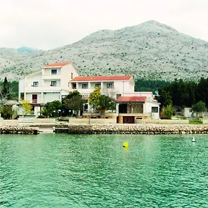Couette-café Miramar Starigrad Paklenica